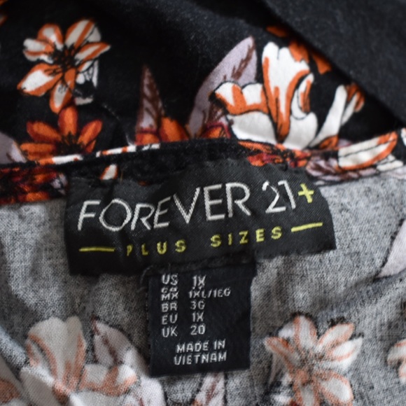 Floral Bell Sleeve Dress - Picture 5 of 6